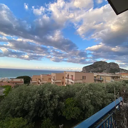 Blue Fly Cefalu