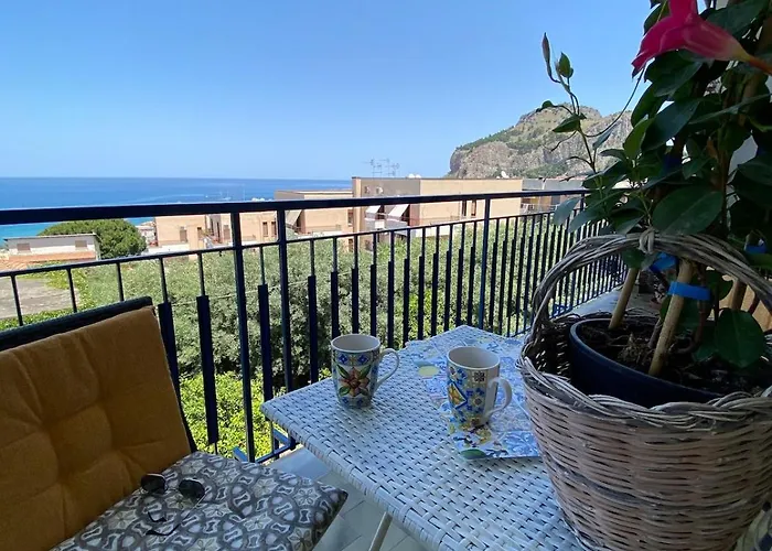Apartment Blue Fly Cefalu